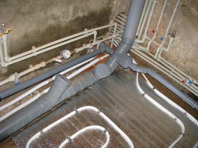 Монтаж канализационных труб в Ачинске