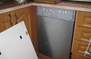 Установка фасада на посудомоечную машину в Ачинске